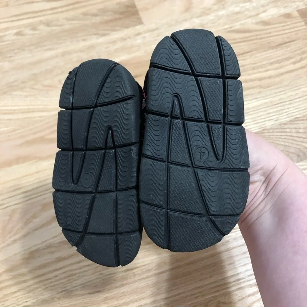 Wonder Nation Pink Black Sandals Sz 4